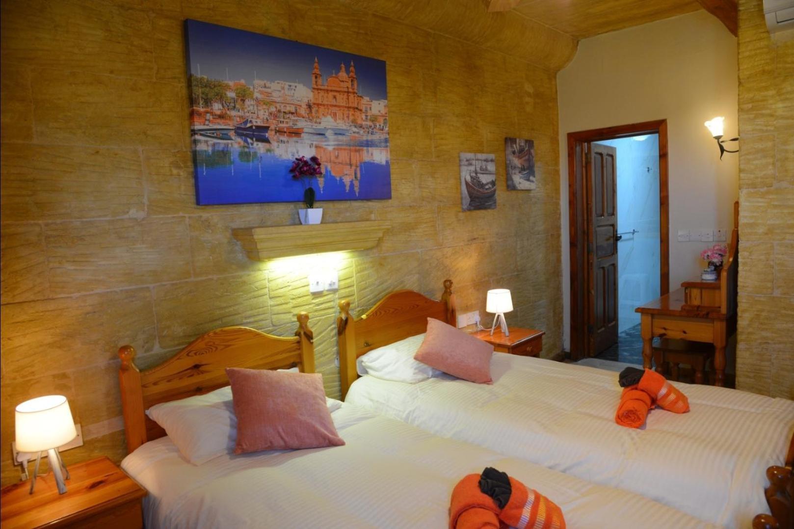 Ta' Nikola Farmhouse, Xagħra Екстериор снимка